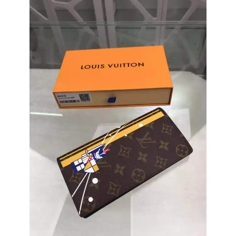 LV Bags 19B570109