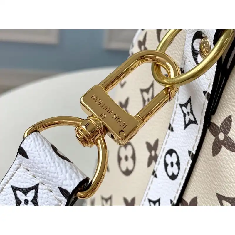 LV Bags 19B570423
