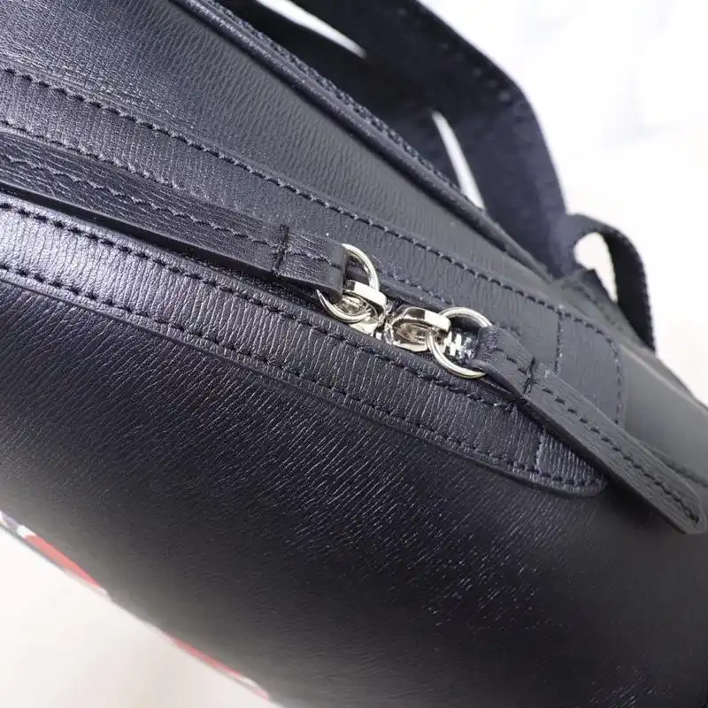 G*u*i backpack 19gm0030