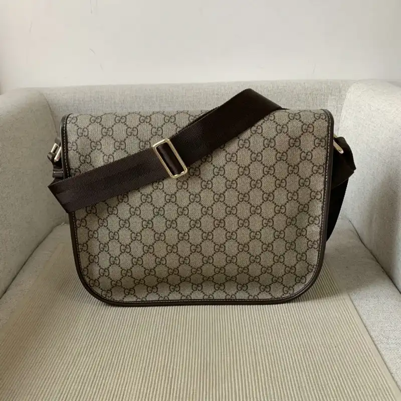 G*u*i bags 208b570061