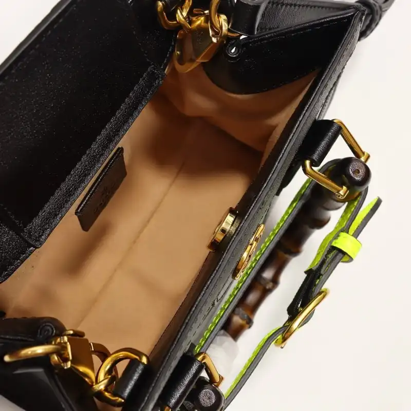 G*u*i s bags 2108dj0075