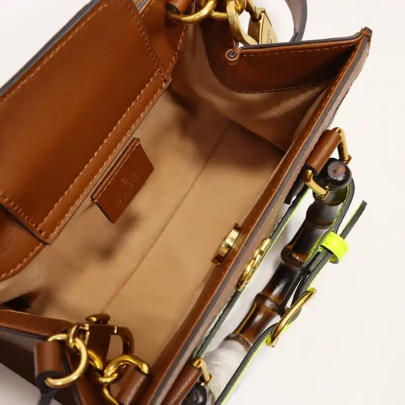 G*u*i s bags 2108dj0077