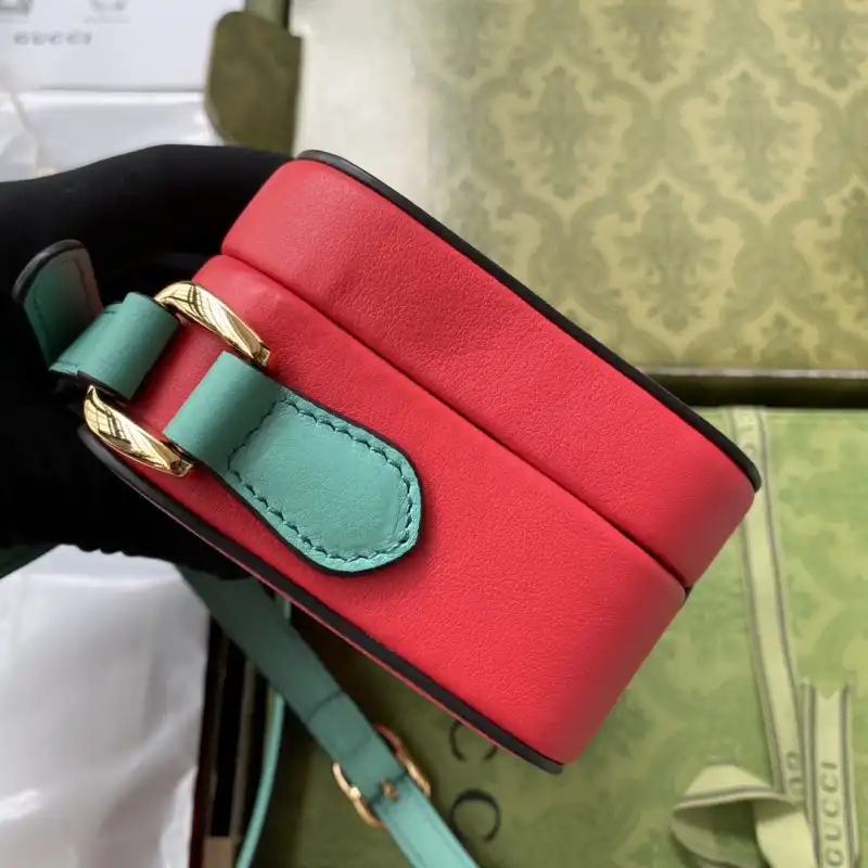 G*u*i s bags 2108ya0095