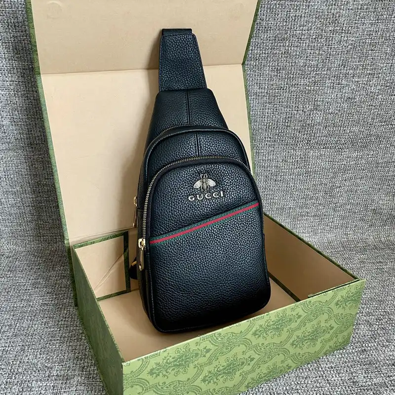 G*u*i s bags 2110yz0037