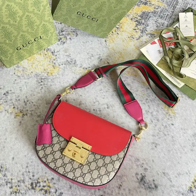 G*u*i bag 2201dj0054