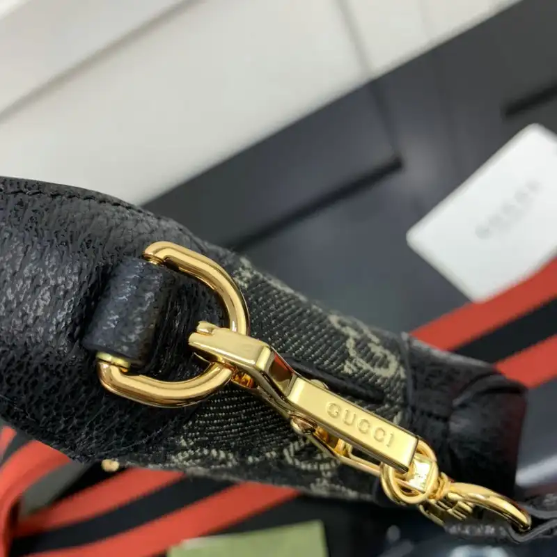 G*u*i bag 2204ya0022