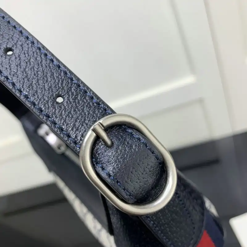 G*u*i bag 2204ya0023