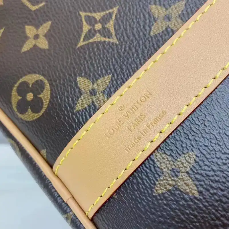 LV Bag 2209HT0032