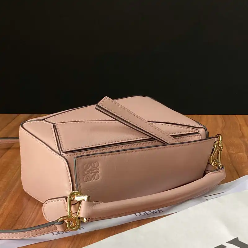 Loewe Bag 2209SW0021