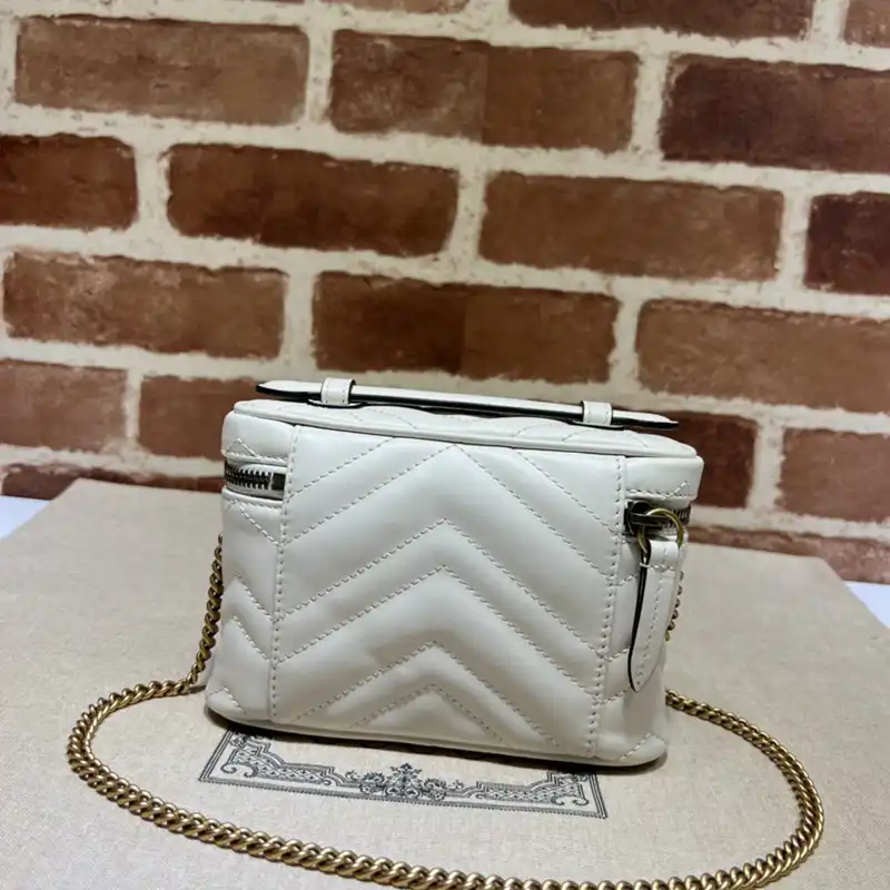 G*u*i bag 2304ya0087