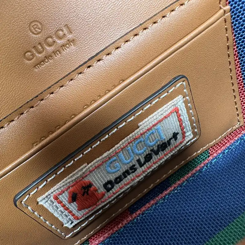 G*u*i bag 2304ya0138