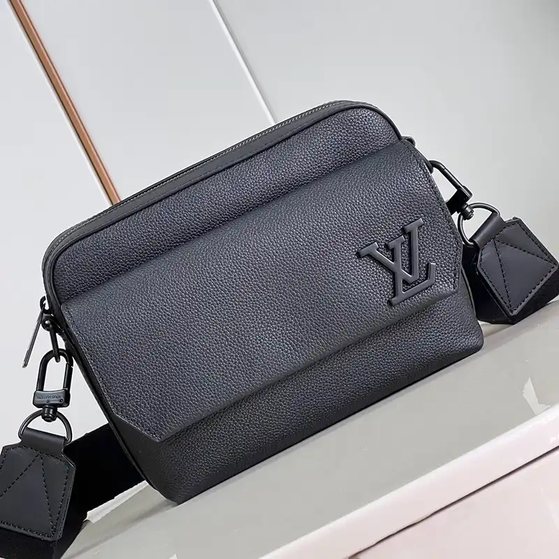 LV Bag 2306YA0171