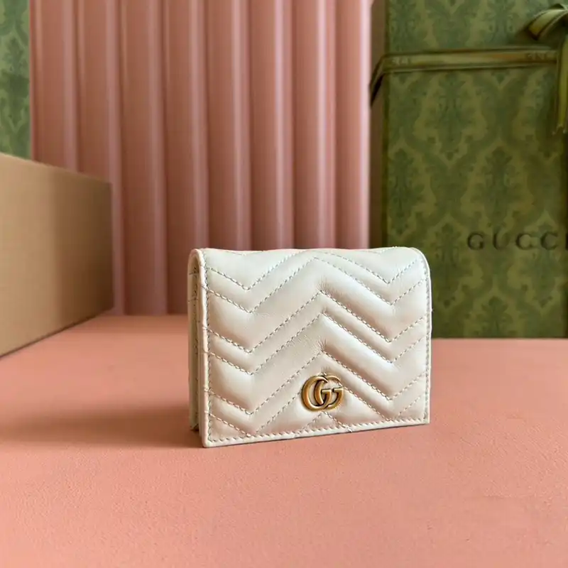 G*u*i bags 2407yz0245