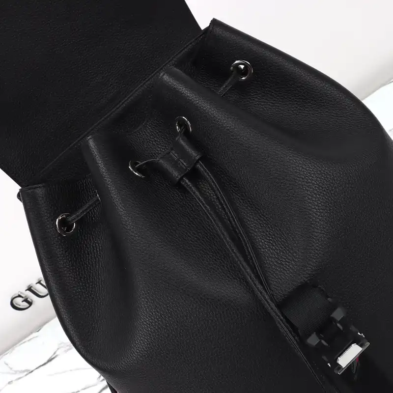 G*u*i bags 2411ya0203