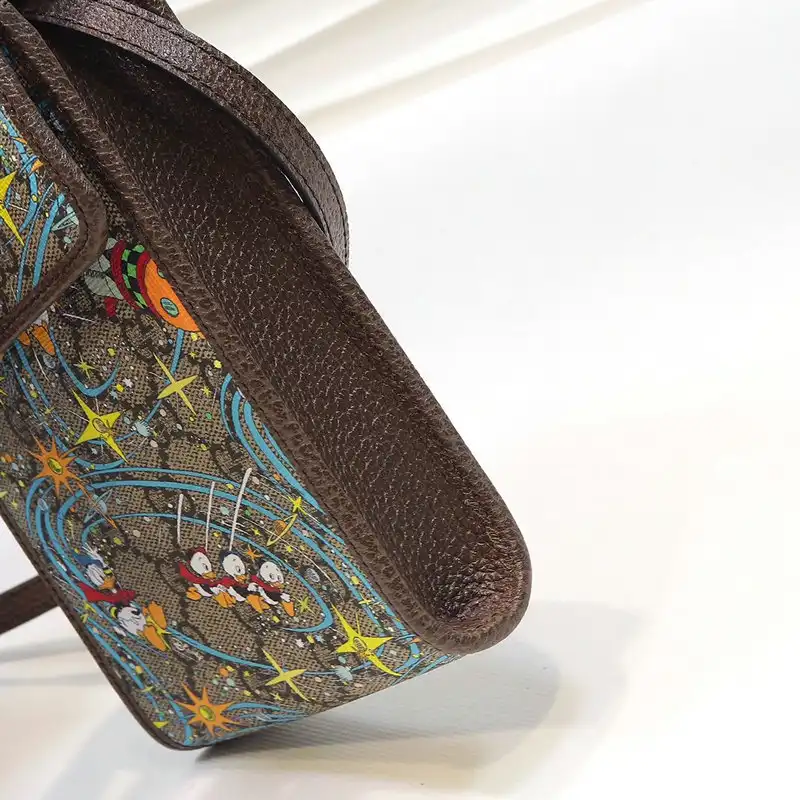 G*u*i bags 2012sh0066