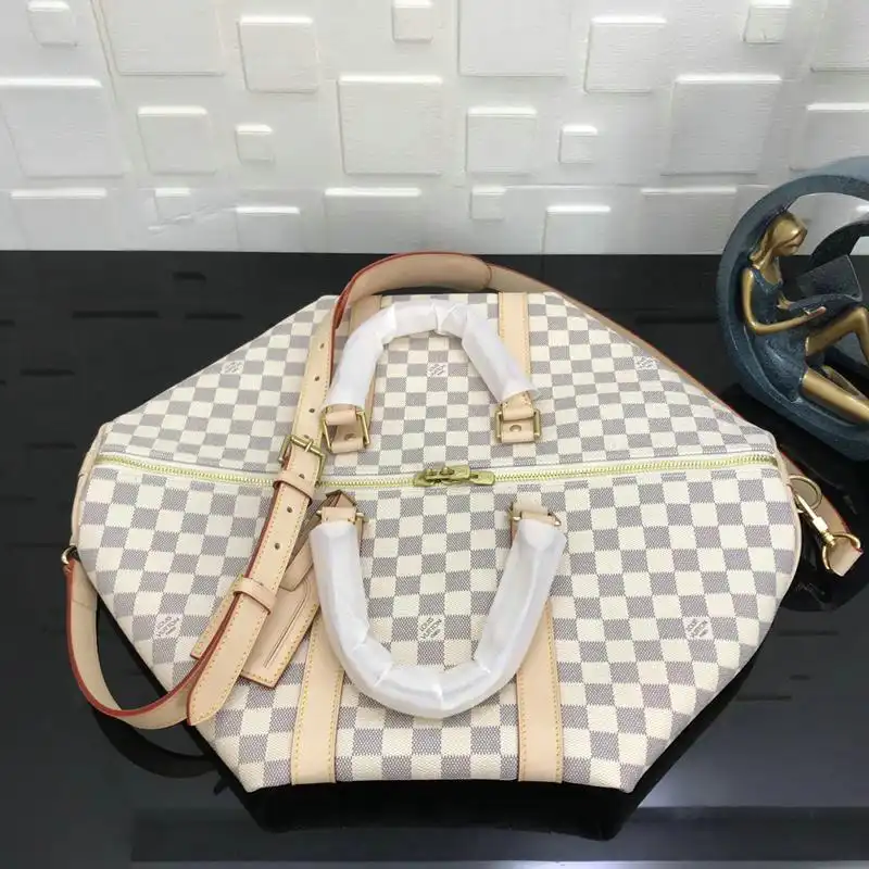 LV Bags 19T1L0527
