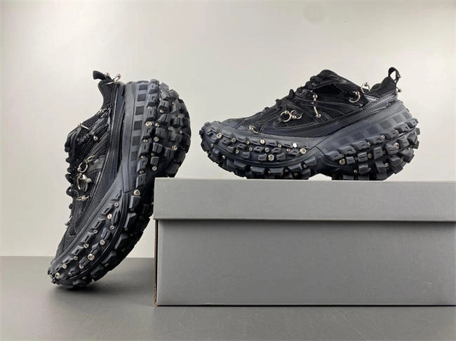 Balenciaga 685611-W2RAG TopPick 4305