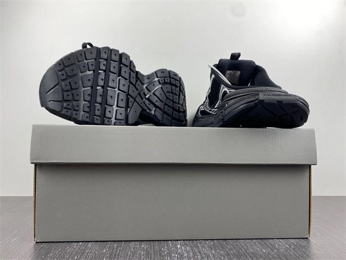 Sporty Balenciaga 742672 W2XL5 4392