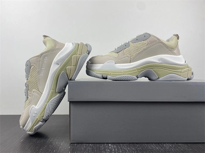 Attractive Balenciaga Triple S 524039 W2FW4 4366
