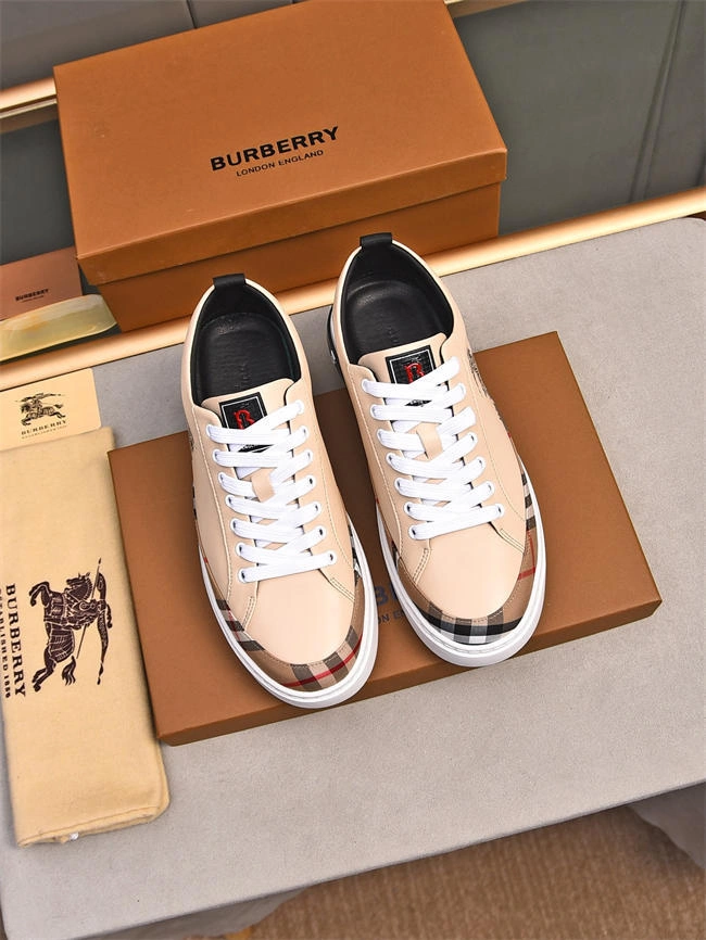 Breathable Burberry Sneaker 2621