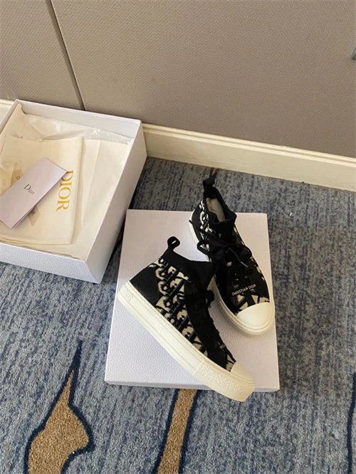 DR Sneaker OnTrend 1082