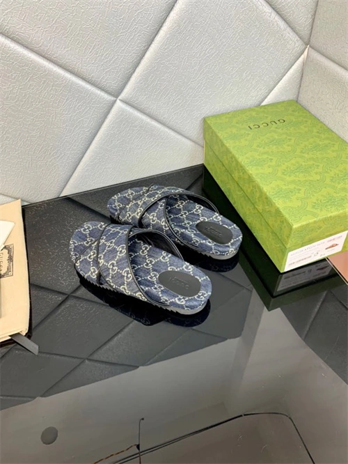 Bold Gocci Slipper 5744