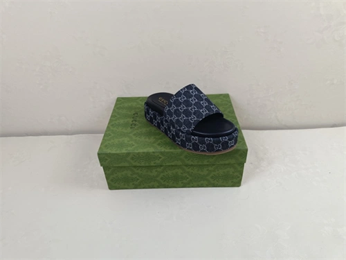 Youthful Gocci Slipper 5604