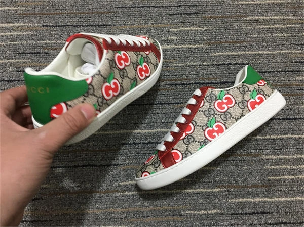 eyecatching G*u*i ace sneaker 145