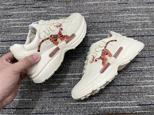 allseason G*u*i rhyton sneaker 271