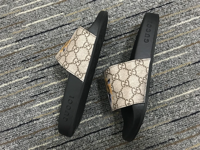 breathable G*u*i slide 378