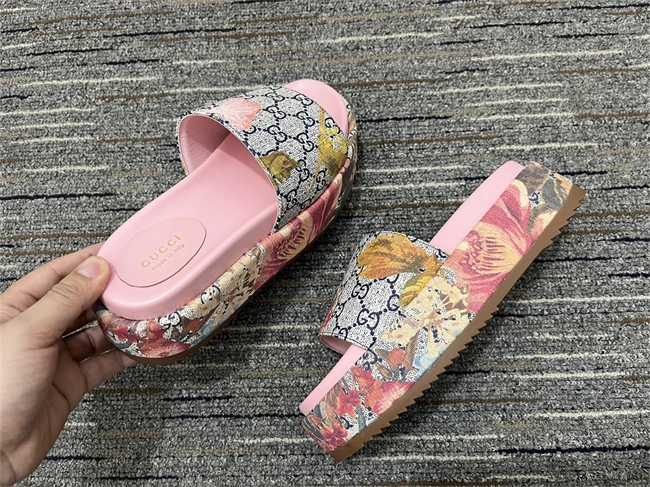 moisturewicking G*u*i slide 393