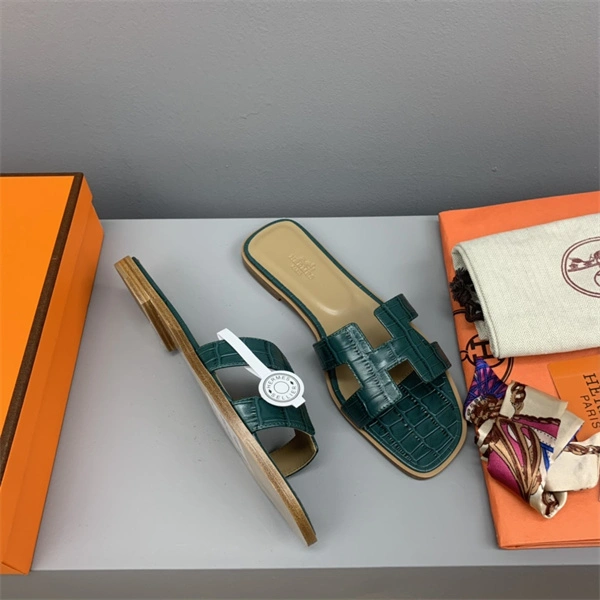 H Slipper Refined 2328