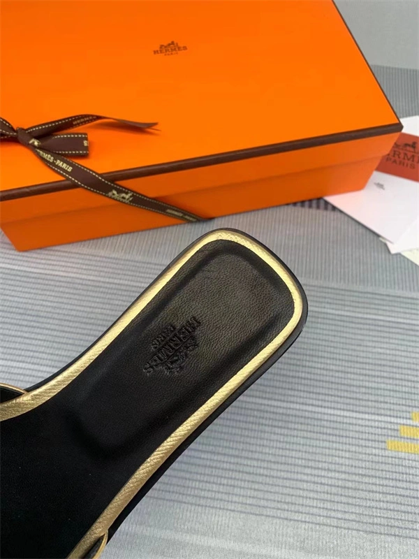 H Slipper HighQuality 2382