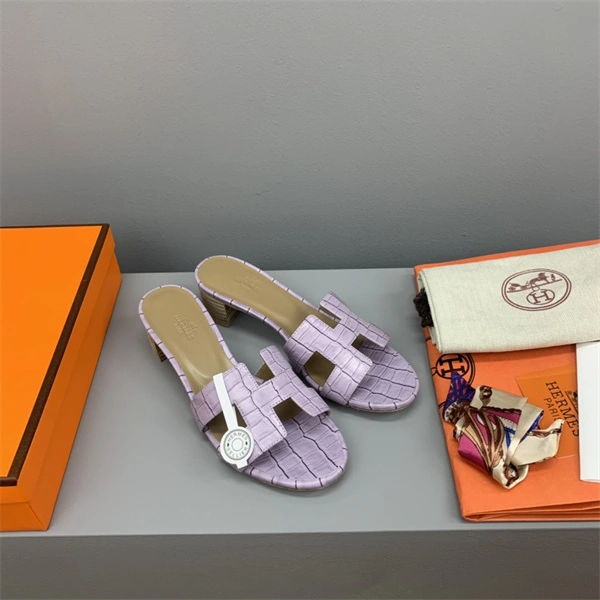 Timeless H Slipper 2385