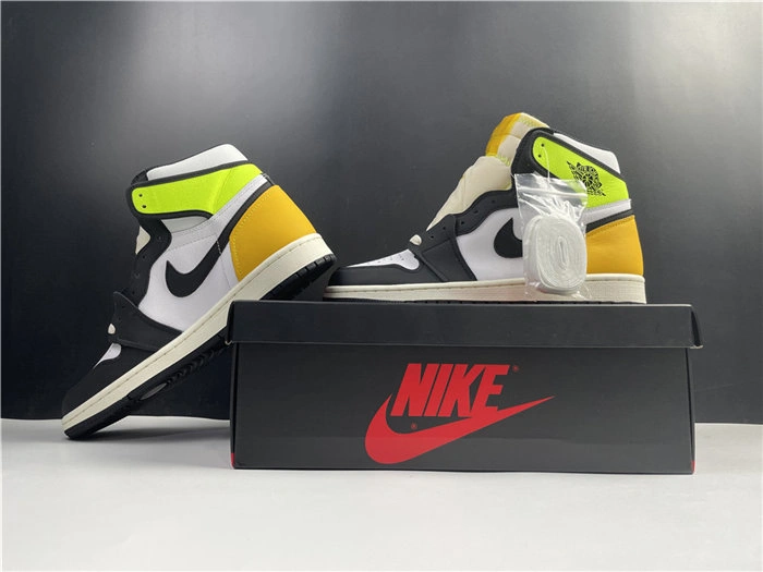 Refined Jordan1 White Black Volt University Gold 555088- 3736
