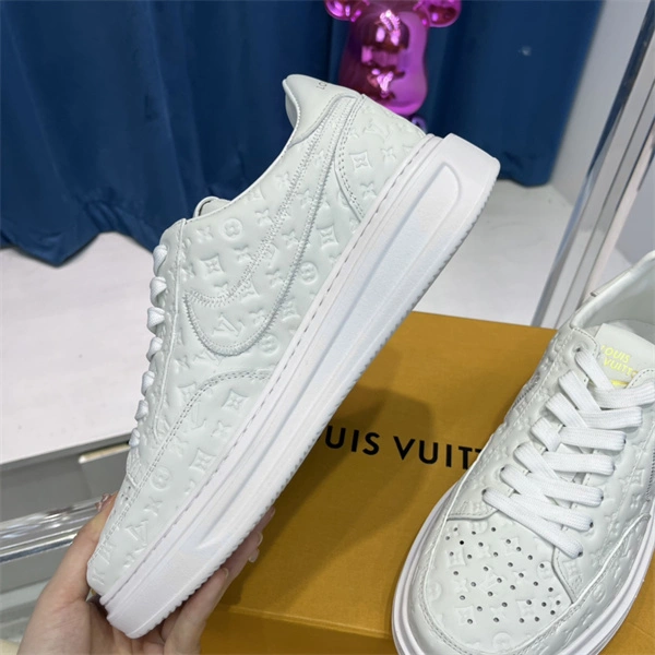 LV x Nike Sneaker WrinkleFree 1962