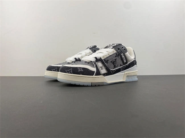 FreshLook Louis Vuitton LV trainer 1652