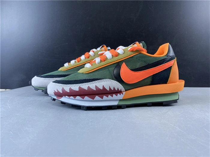 Lightweight Nike LD Waffle sacai BV0073- 5240